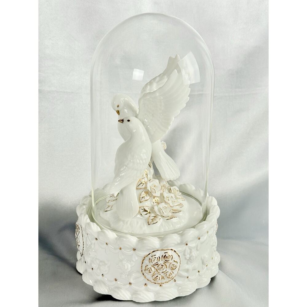 Love Doves Sculpture San Fransisco Music Box Co w/ Glass Dome Unchained Melody - Picture 5 of 12